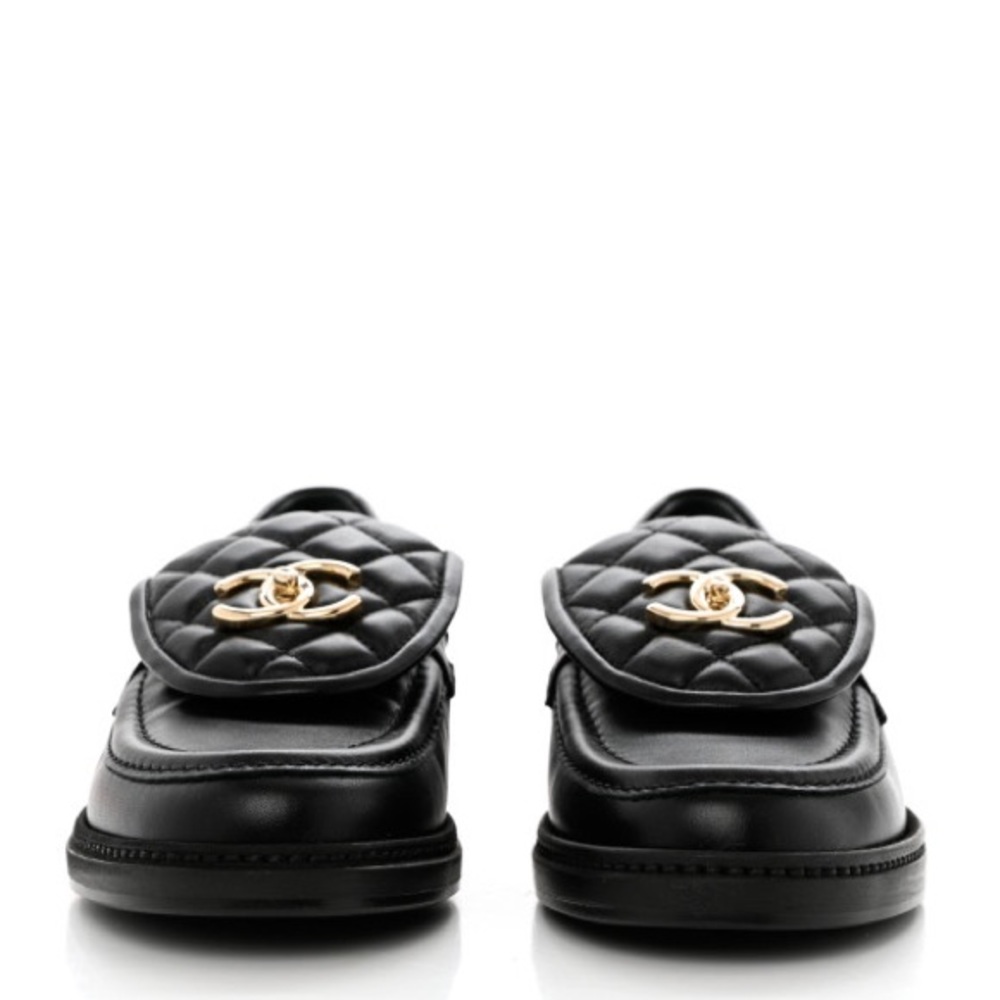 ‼️‼️PRICE FIRM‼️‼️ CHANEL Lambskin Quilted CC Turnlock Loafers 40.5 Black - Picture 2 of 13
